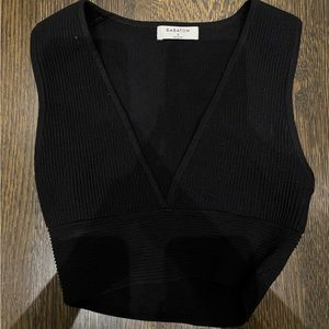 Babaton size small, cropped knit v neck tank top, black